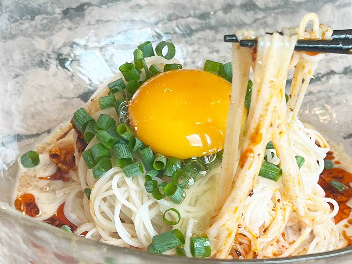 食べるラー油のぶっかけそうめん